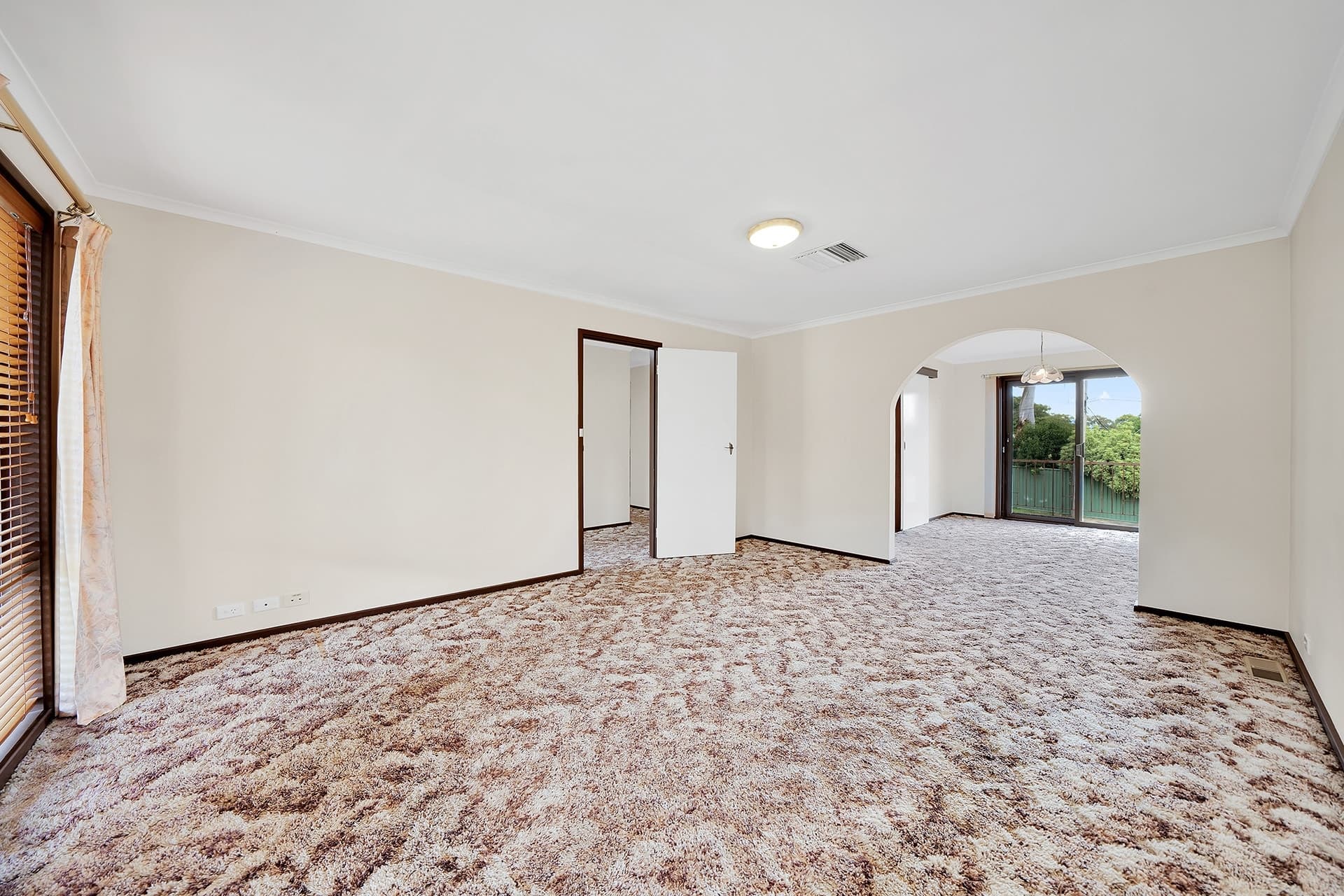 11 Byrne Street, Wanniassa ACT 2903, Wanniassa - Thumbnail 3