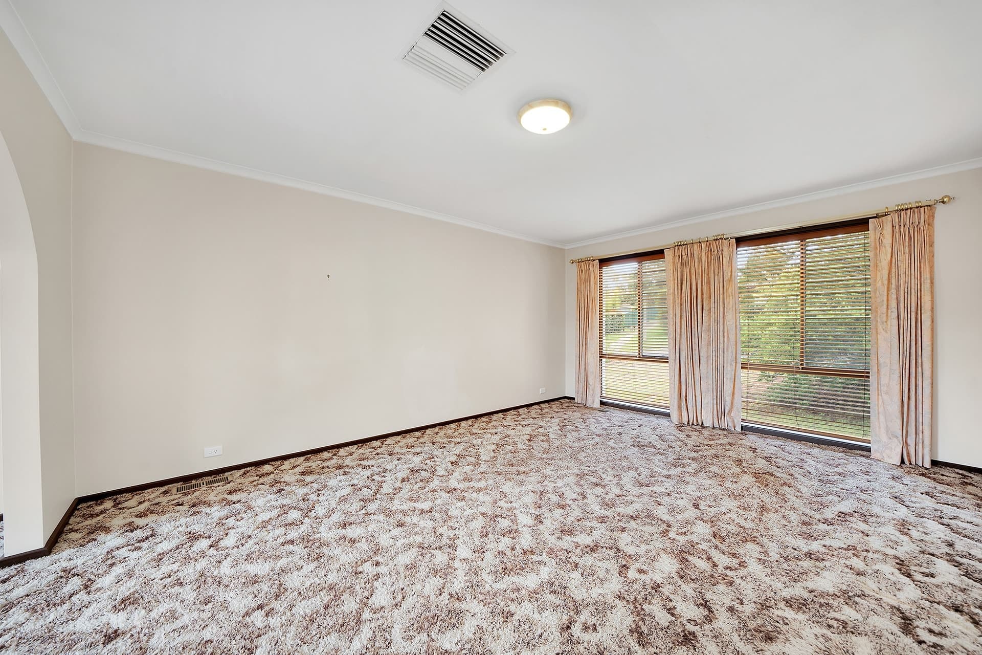 11 Byrne Street, Wanniassa ACT 2903, Wanniassa - Thumbnail 4