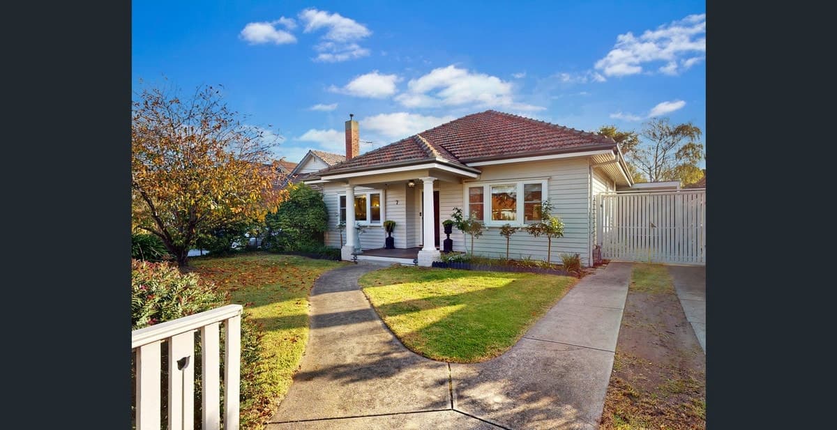 7 Bournian Avenue, STRATHMORE VIC 3041, Strathmore - Image 1