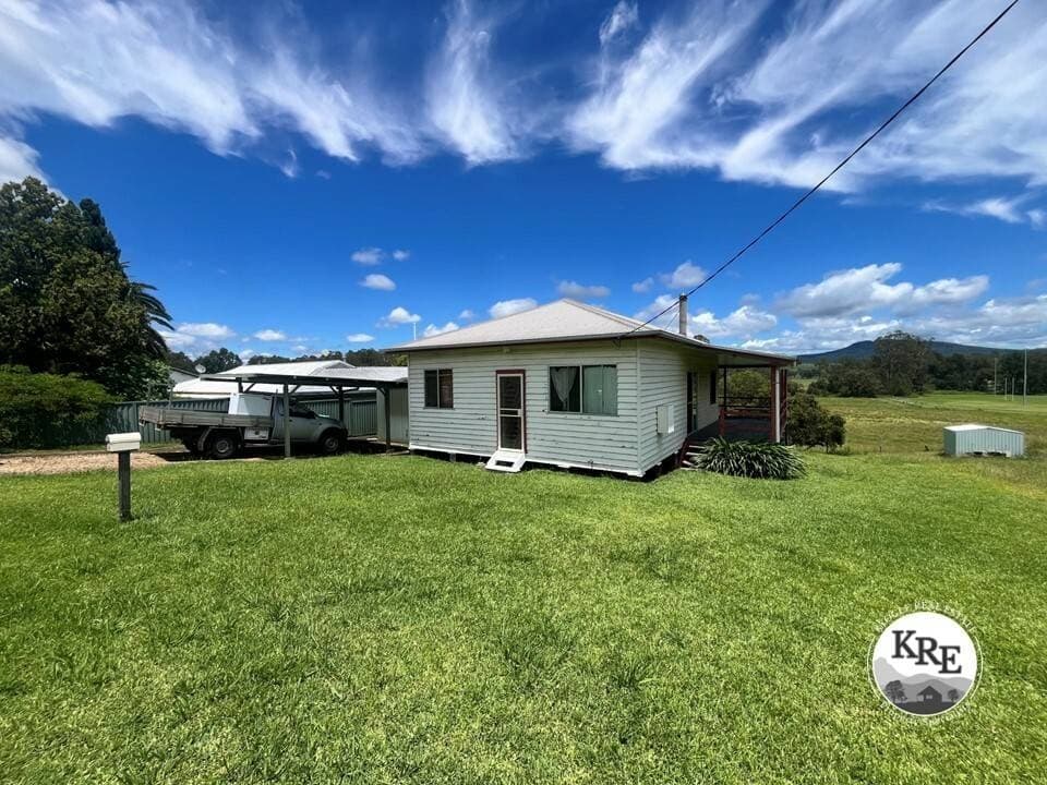 28 Roseberry St, Woodenbong - Image 1