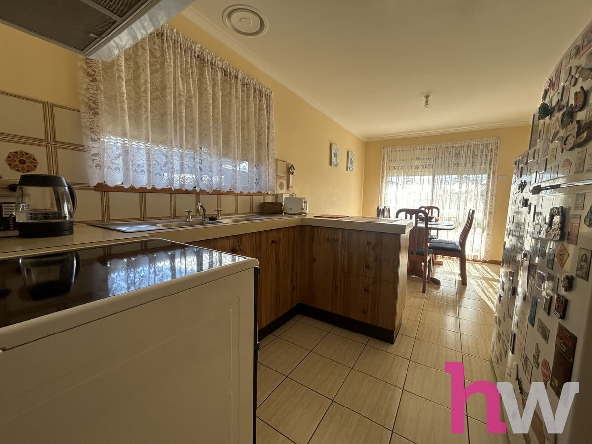 71 Enfield Drive, ST ALBANS PARK VIC 3219, St Albans Park - Thumbnail 5