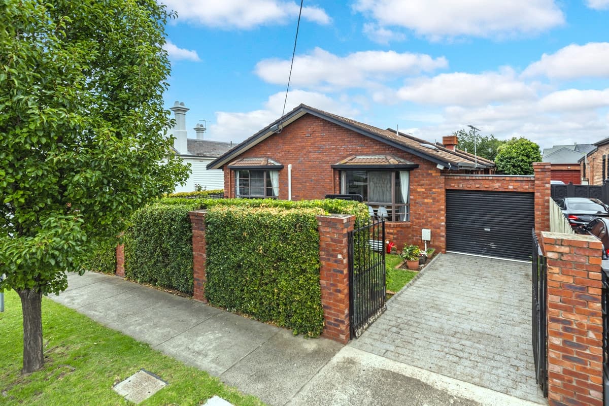 1 / 47 Lincoln Road, ESSENDON VIC 3040, Essendon - Image 1