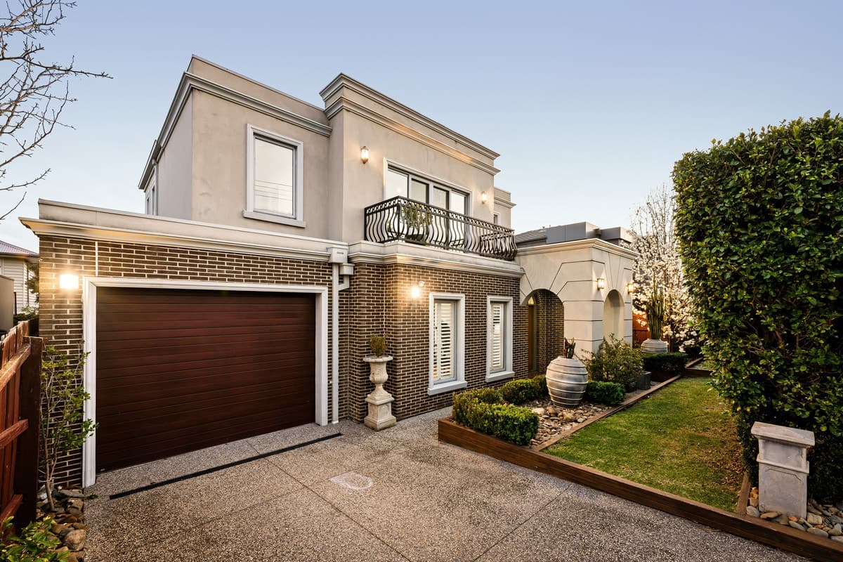 10 Loch Crescent, STRATHMORE VIC 3041, Strathmore - Image 1