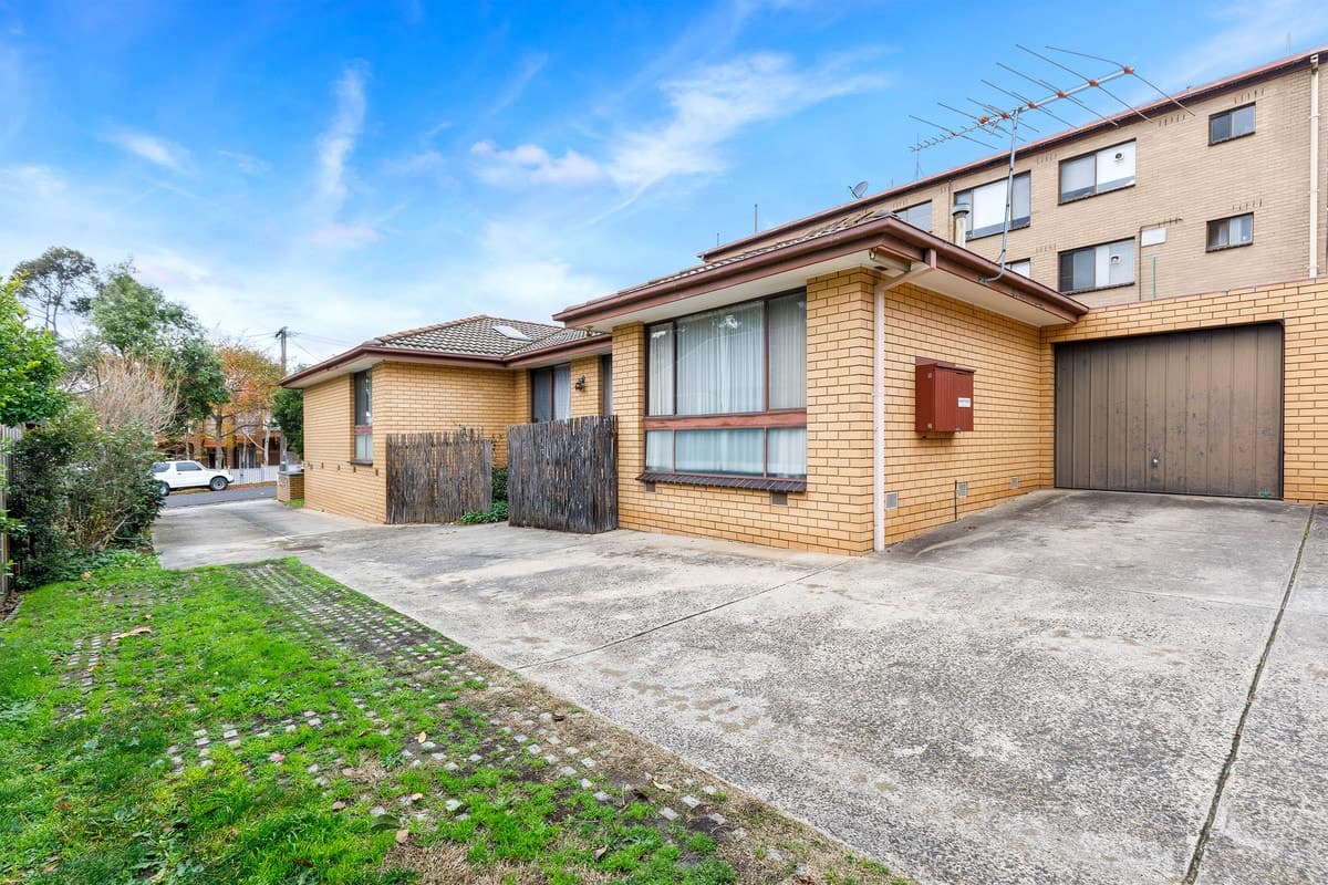 2 / 35 Warner Street, ESSENDON VIC 3040, Essendon - Image 1