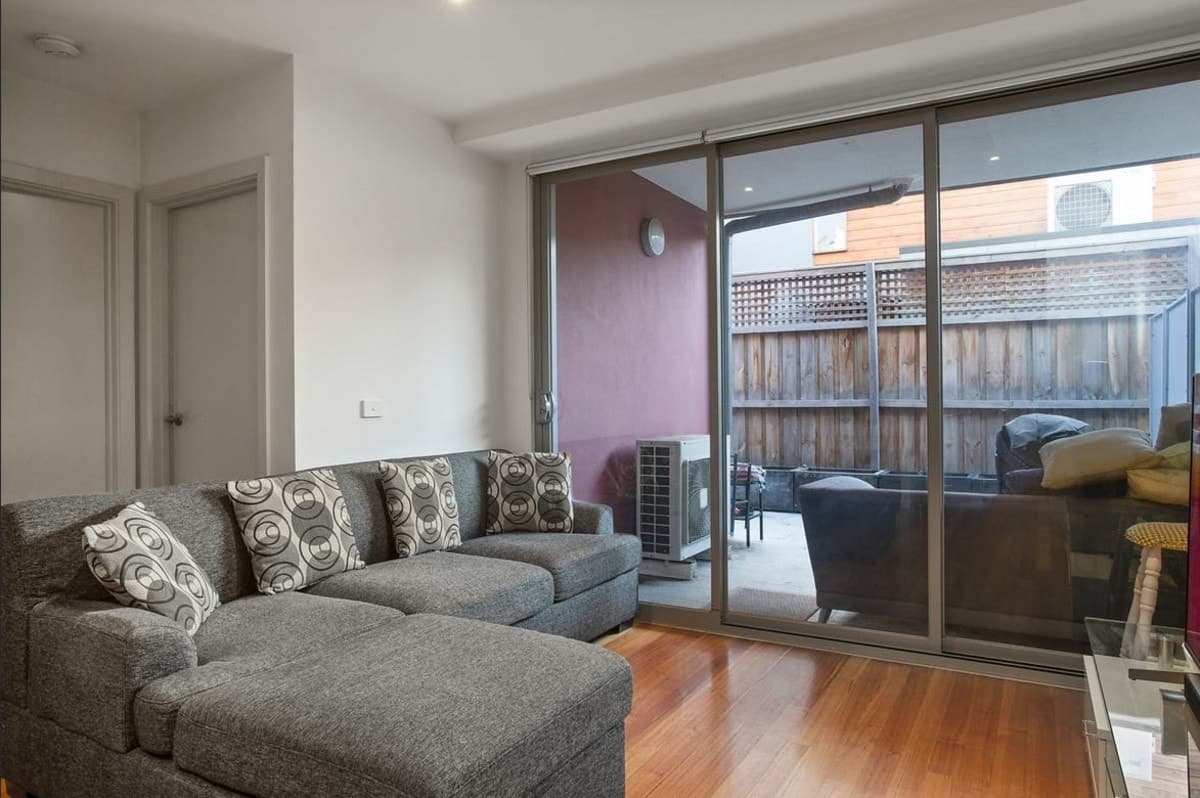 6 / 13 Winifred Street, ESSENDON VIC 3040, Essendon - Thumbnail 3