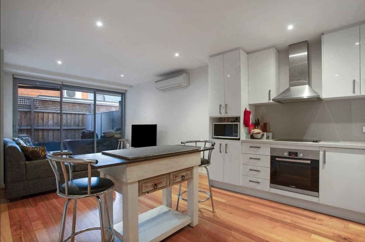 6 / 13 Winifred Street, ESSENDON VIC 3040, Essendon - Thumbnail 5