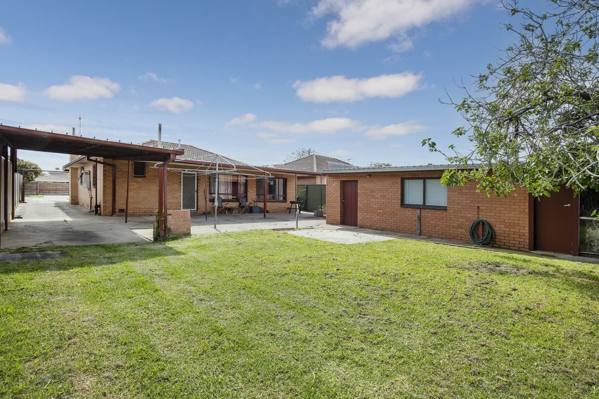 90 Milleara Road, KEILOR EAST VIC 3033, Keilor East - Thumbnail 2