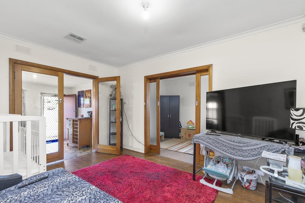 90 Milleara Road, KEILOR EAST VIC 3033, Keilor East - Thumbnail 6