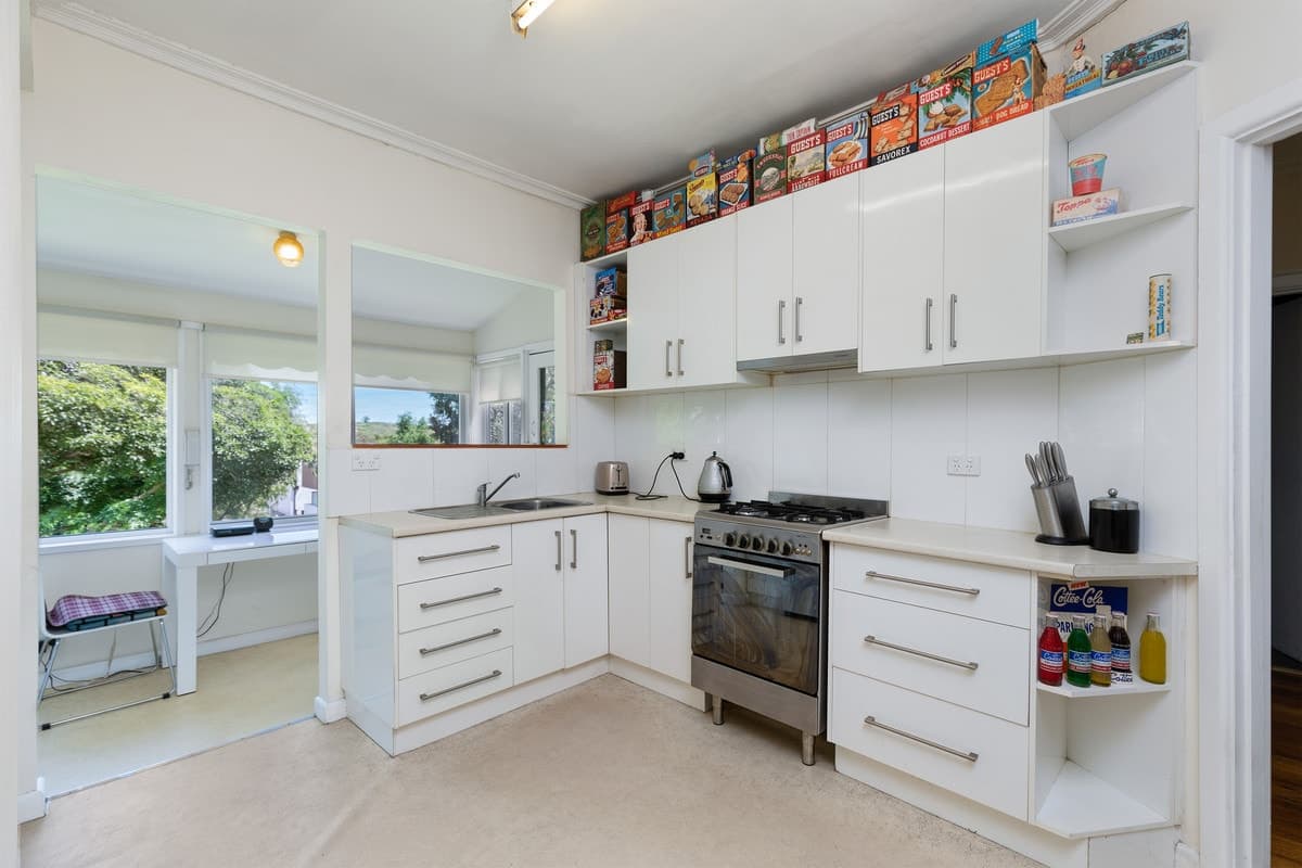 33 Clifton Street, ABERFELDIE VIC 3040, Aberfeldie - Thumbnail 4