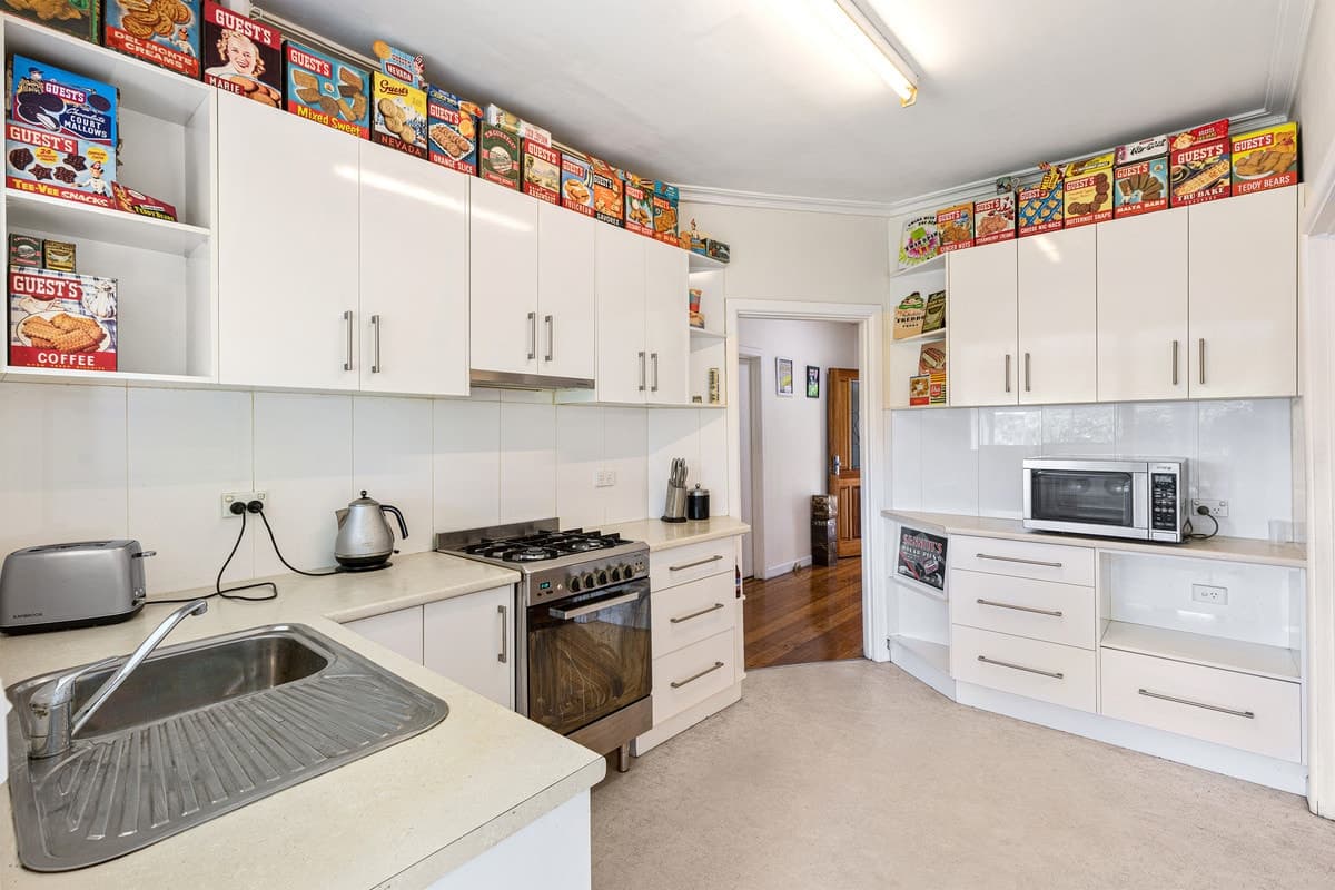 33 Clifton Street, ABERFELDIE VIC 3040, Aberfeldie - Thumbnail 5