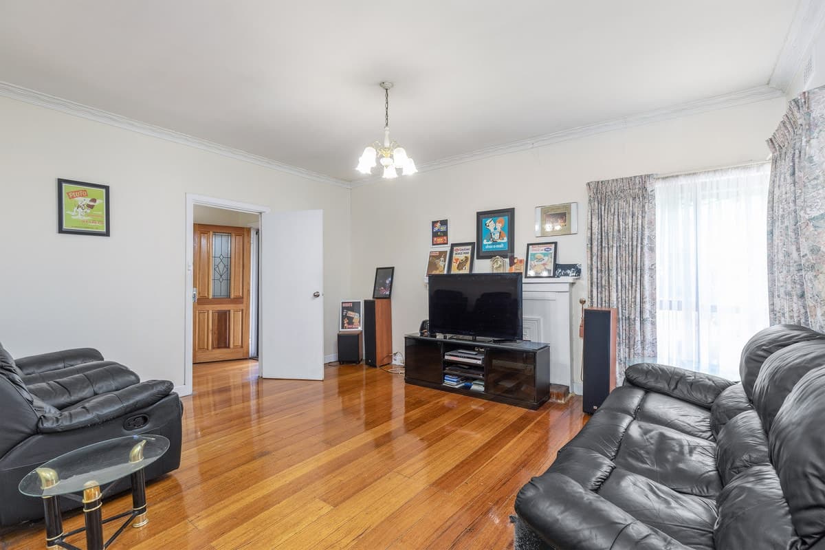 33 Clifton Street, ABERFELDIE VIC 3040, Aberfeldie - Thumbnail 6