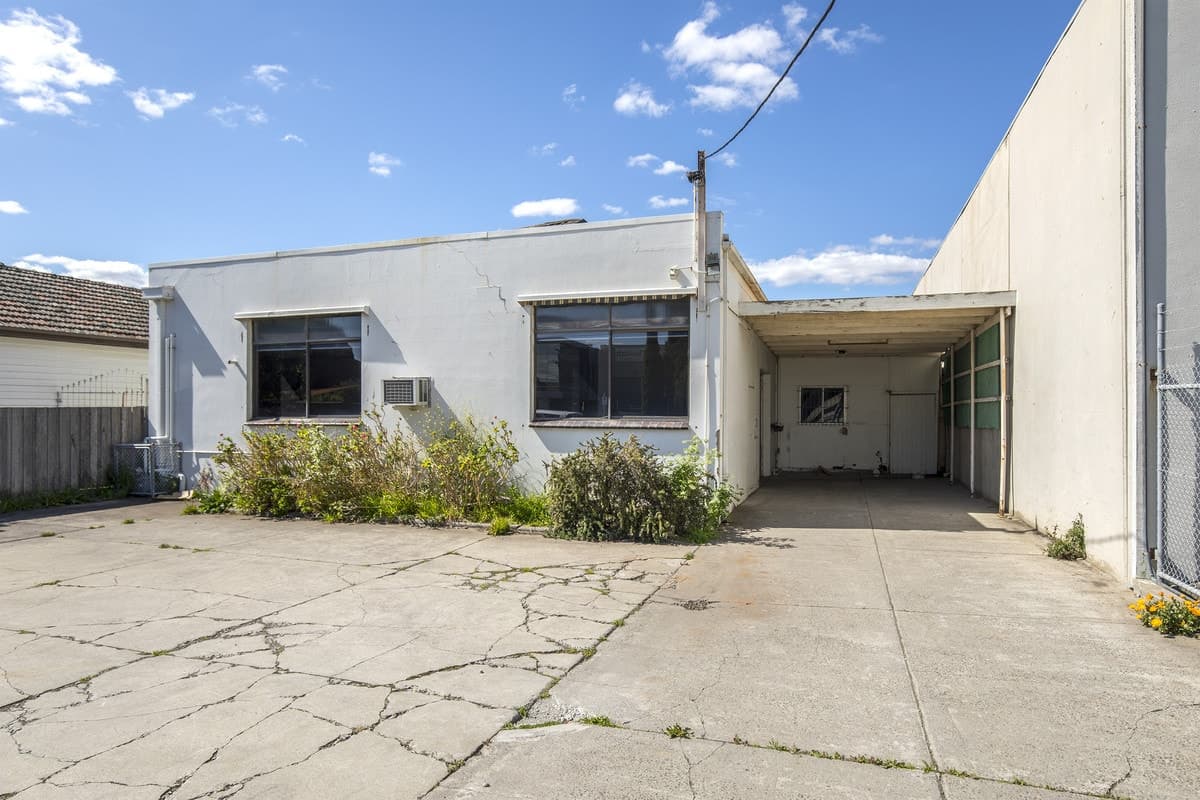 18 Roosevelt Street, COBURG NORTH VIC 3058, Coburg North - Thumbnail 2