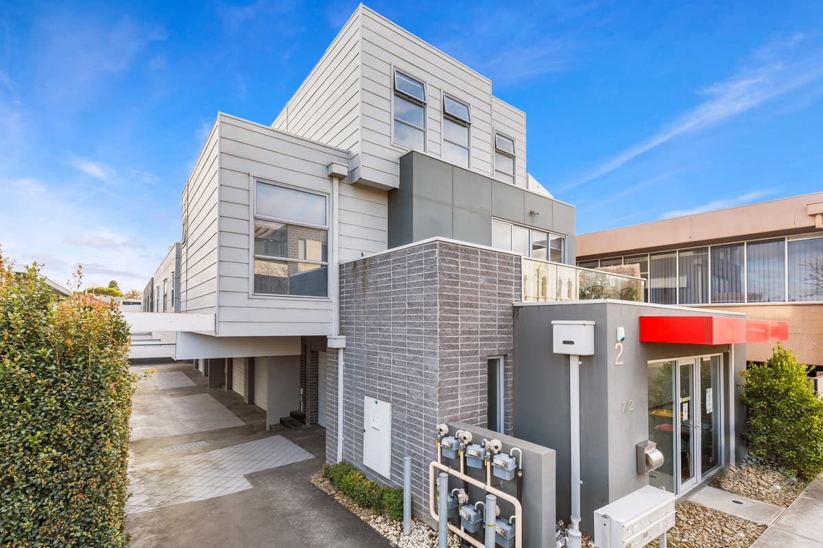 2 / 2 Clarinda Road, ESSENDON VIC 3040, Essendon - Image 1