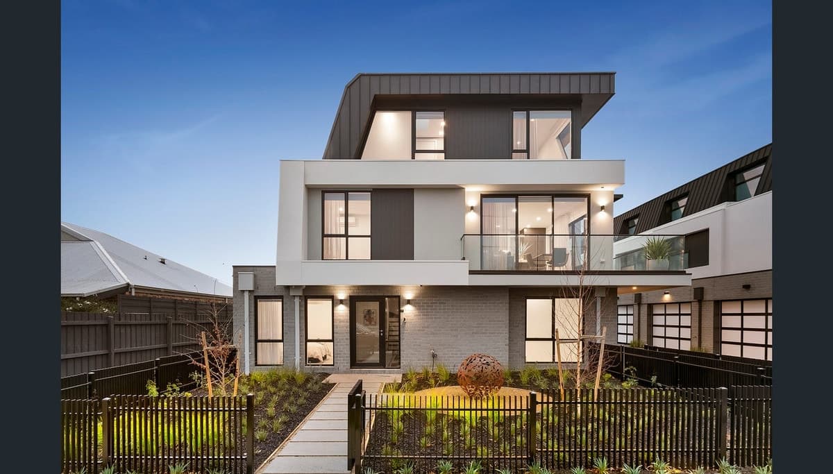 10 / 19 Matthews Avenue, AIRPORT WEST VIC 3042, Airport West - Thumbnail 2