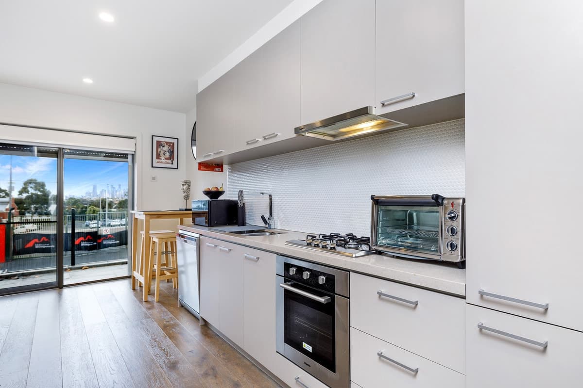 8 / 12 Leonard Crescent, ASCOT VALE VIC 3032, Ascot Vale - Thumbnail 3