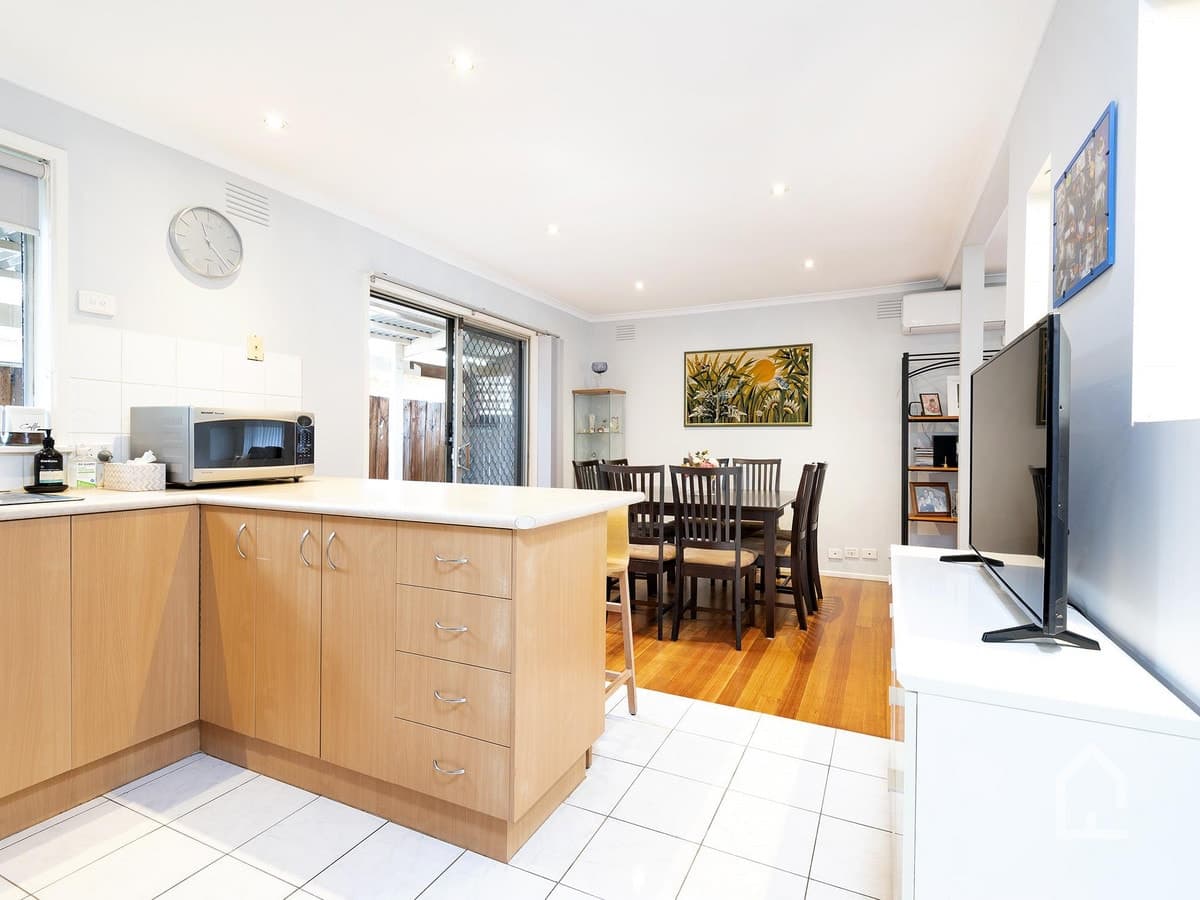 15 Calverton Road, KEALBA VIC 3021, Kealba - Thumbnail 4