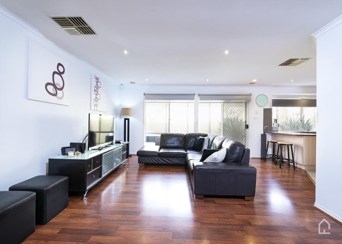1 / 7 Enid Court, HILLSIDE VIC 3037, Hillside - Thumbnail 2