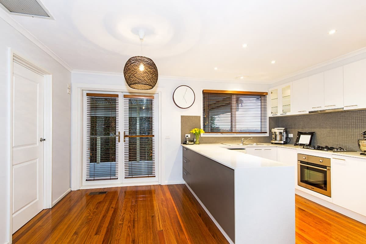 16 Glenscott Crescent, STRATHMORE HEIGHTS VIC 3041, Strathmore Heights - Thumbnail 7