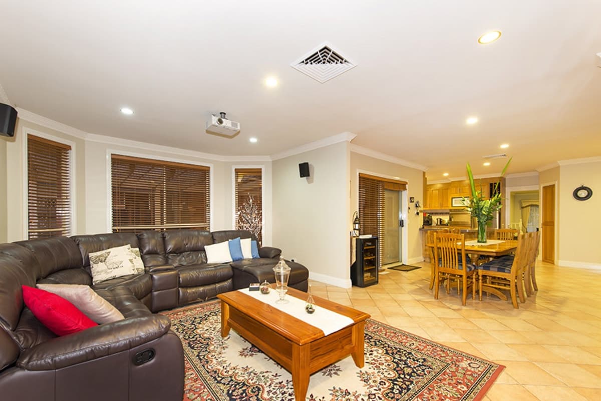 55 Quinn Grove, KEILOR EAST VIC 3033, Keilor East - Thumbnail 2