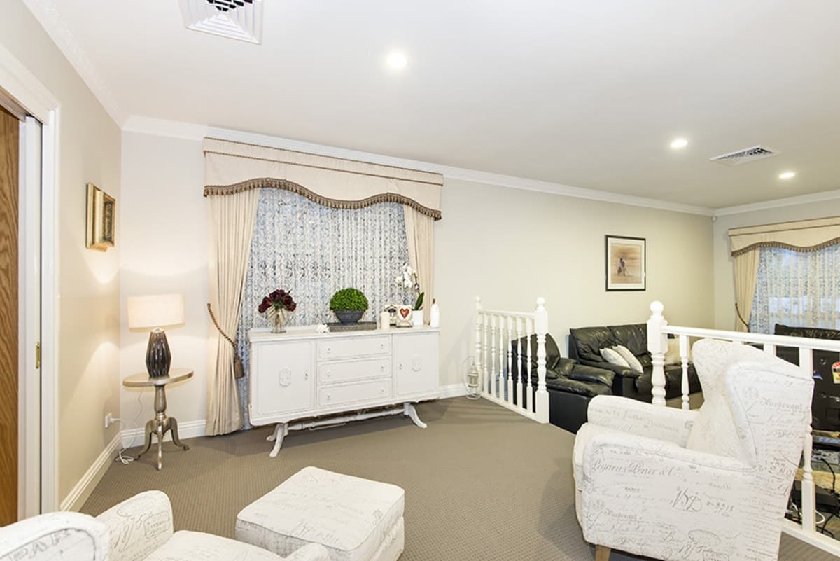 55 Quinn Grove, KEILOR EAST VIC 3033, Keilor East - Thumbnail 3