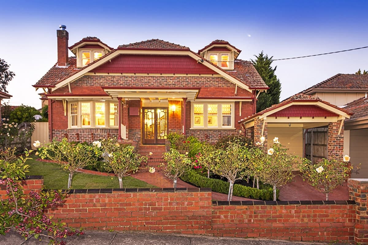 8 Rosebank Avenue, STRATHMORE VIC 3041, Strathmore - Image 1