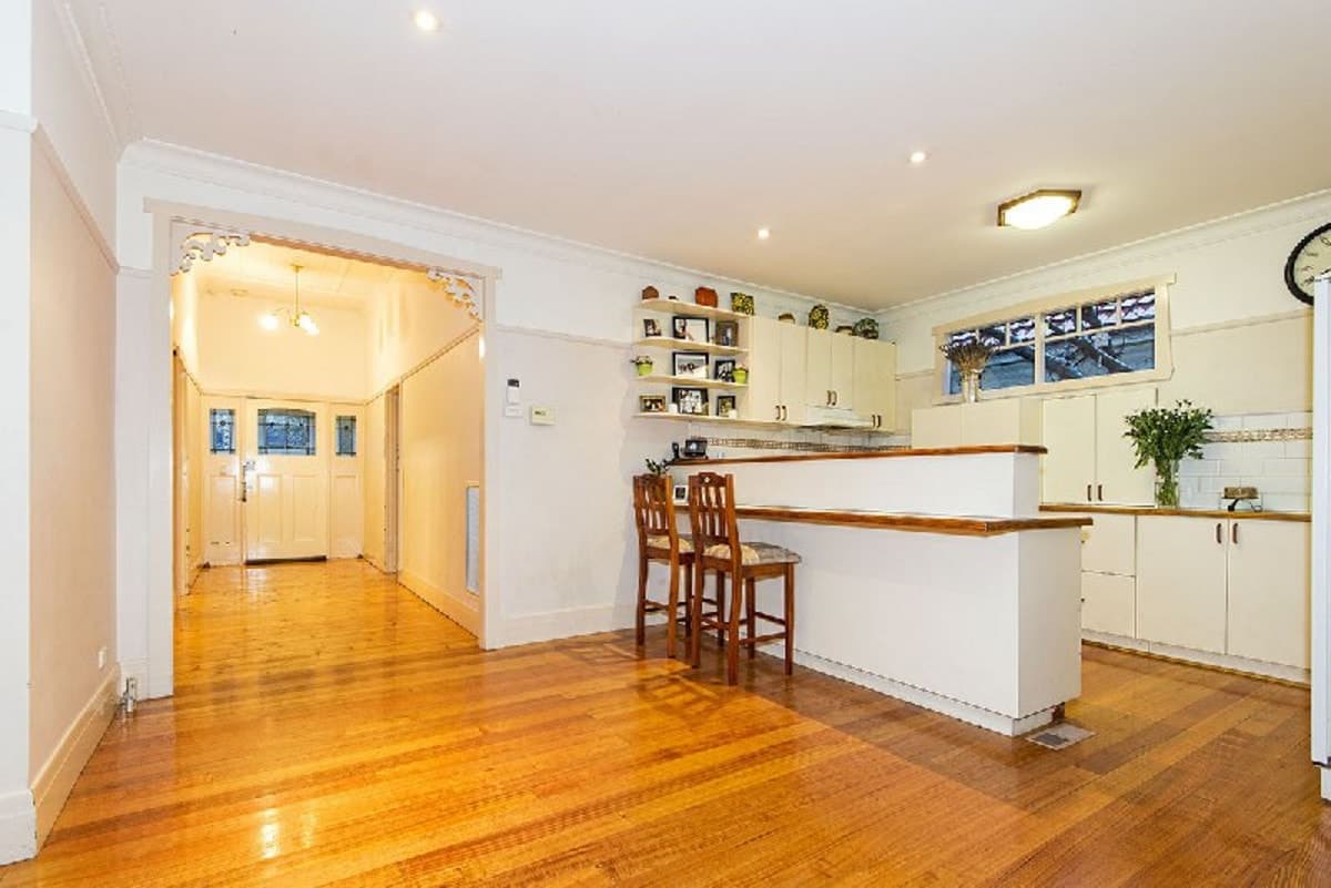 37 MASCOMA Street, STRATHMORE VIC 3041, Strathmore - Thumbnail 2