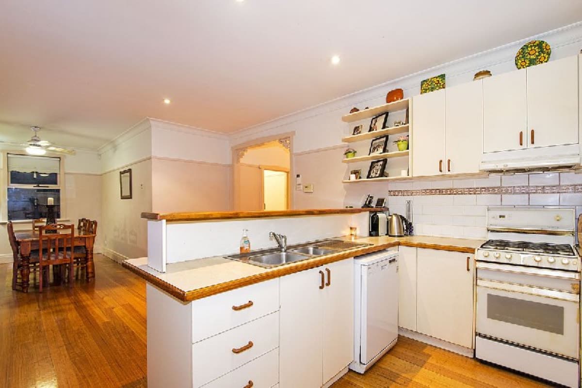 37 MASCOMA Street, STRATHMORE VIC 3041, Strathmore - Thumbnail 7