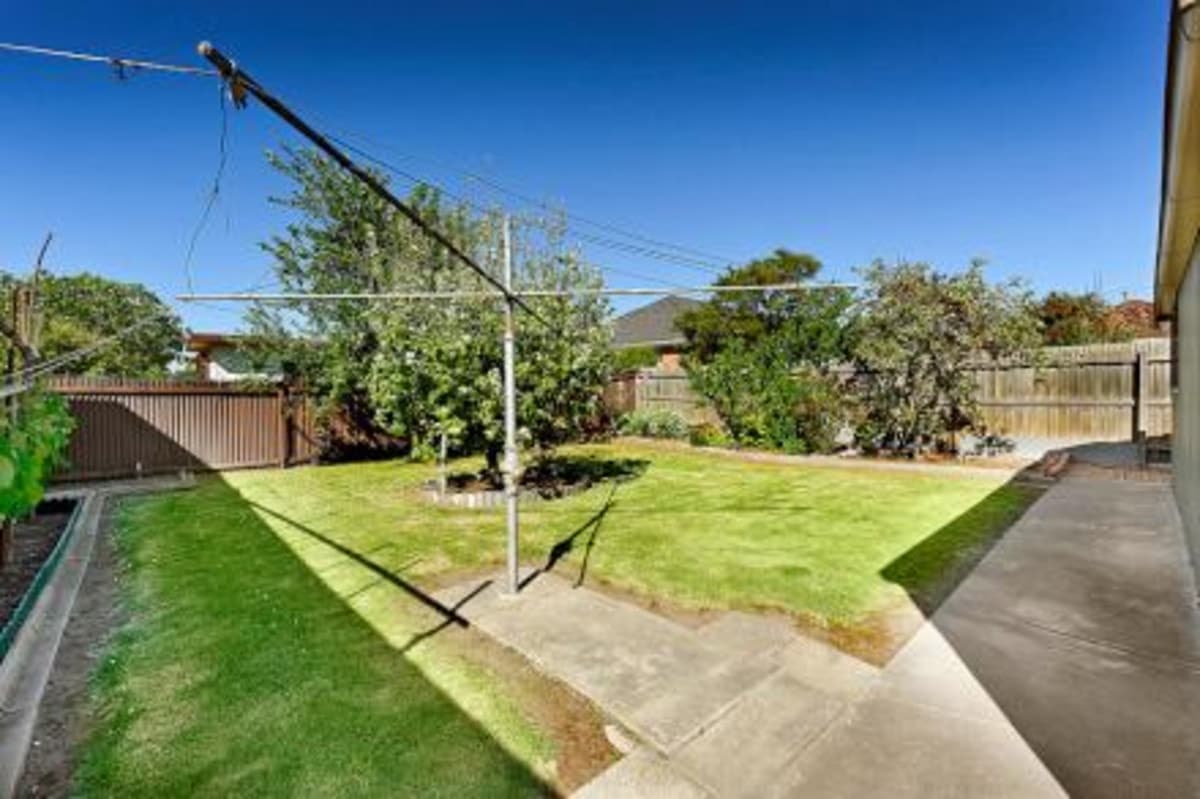 3 Dumas Street, AVONDALE HEIGHTS VIC 3034, Avondale Heights - Thumbnail 8