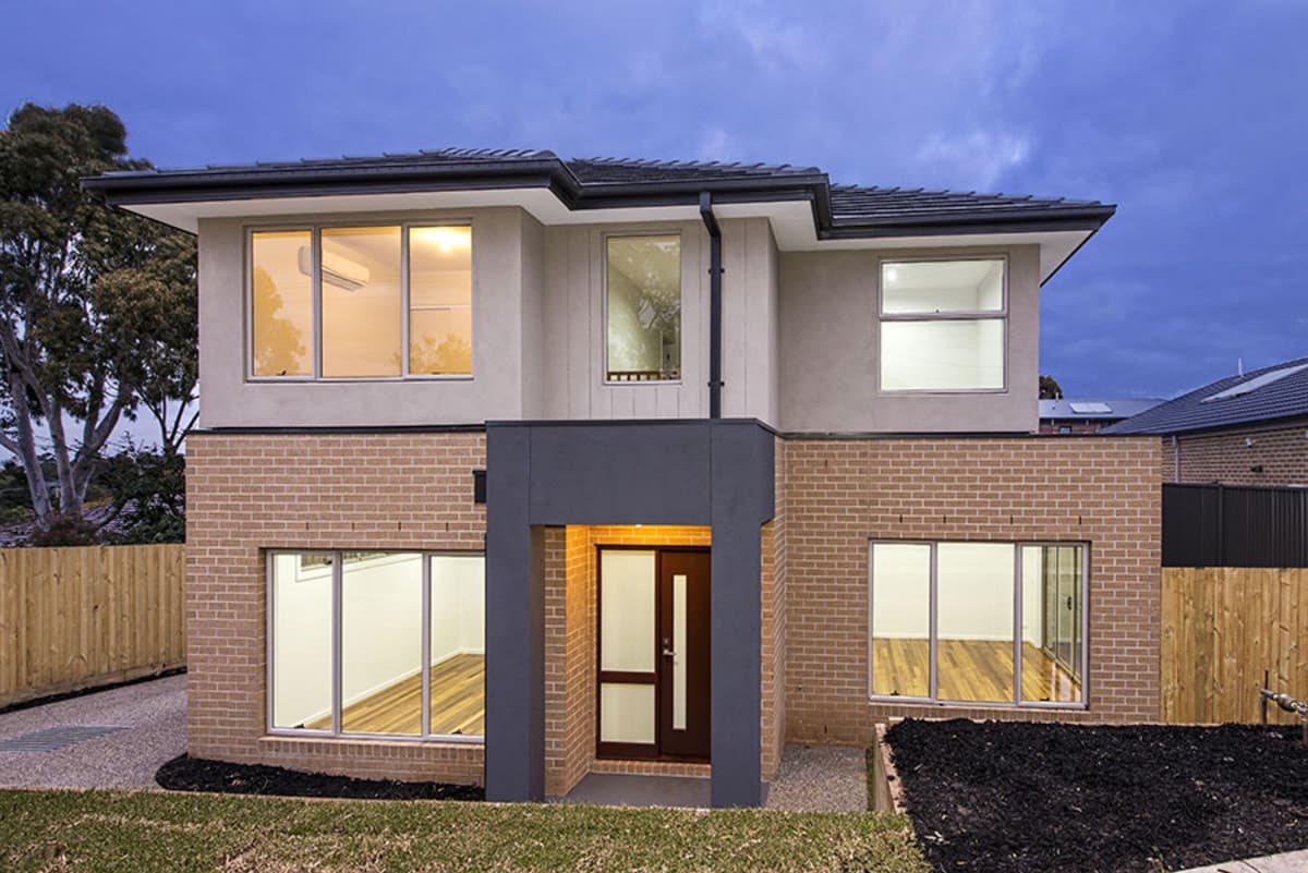 1 / 9 Menarra Street, STRATHMORE VIC 3041, Strathmore - Image 1