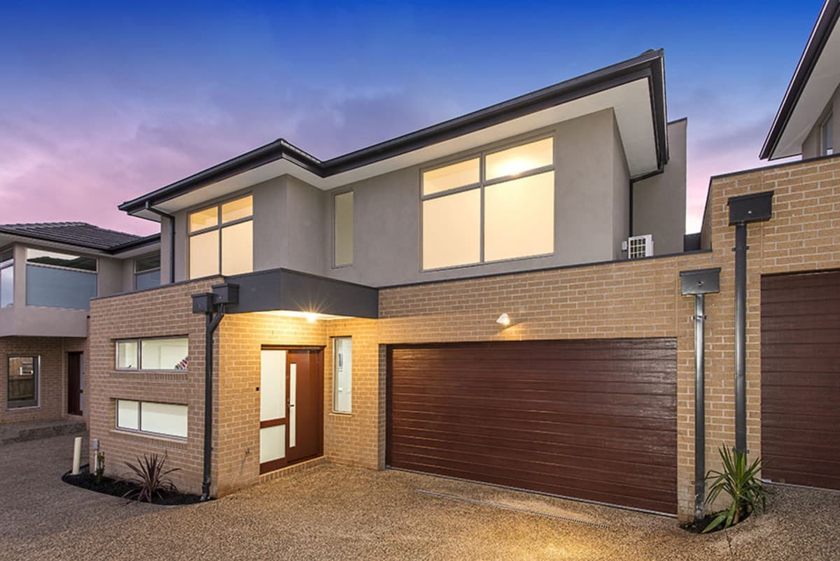 2 / 9 Menarra Street, STRATHMORE VIC 3041, Strathmore - Image 1