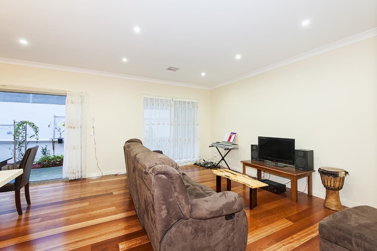 3 / 134 OGILVIE Street, ESSENDON VIC 3040, Essendon - Thumbnail 4