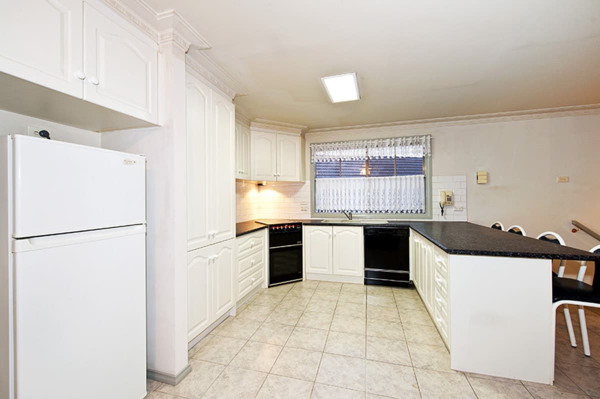 60 BRENTWOOD Avenue, PASCOE VALE SOUTH VIC 3044, Pascoe Vale South - Thumbnail 2