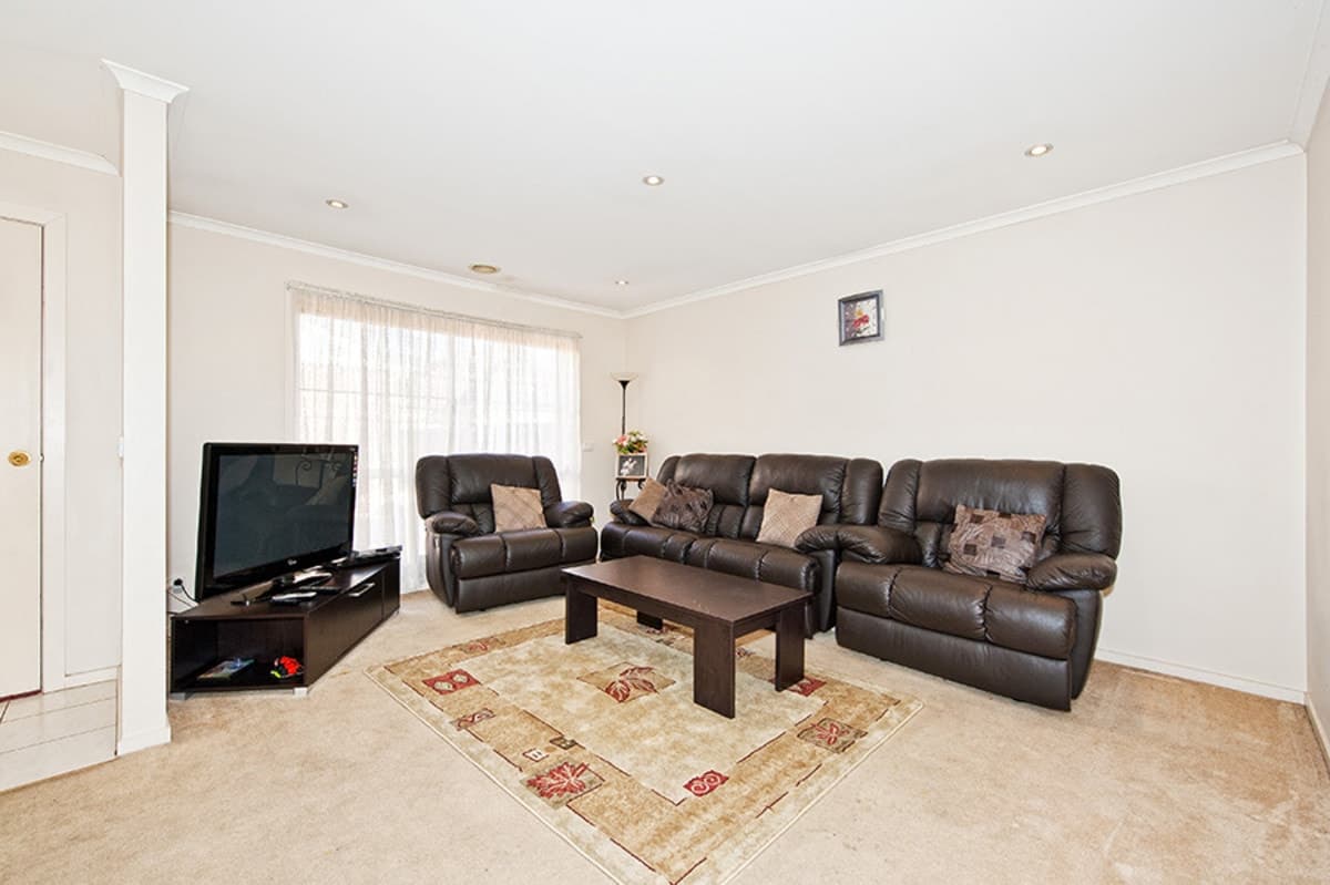 3 / 42 COLLIER Court, STRATHMORE HEIGHTS VIC 3041, Strathmore Heights - Thumbnail 4