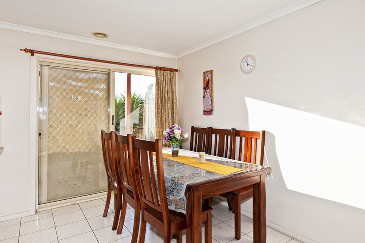 3 / 42 COLLIER Court, STRATHMORE HEIGHTS VIC 3041, Strathmore Heights - Thumbnail 5