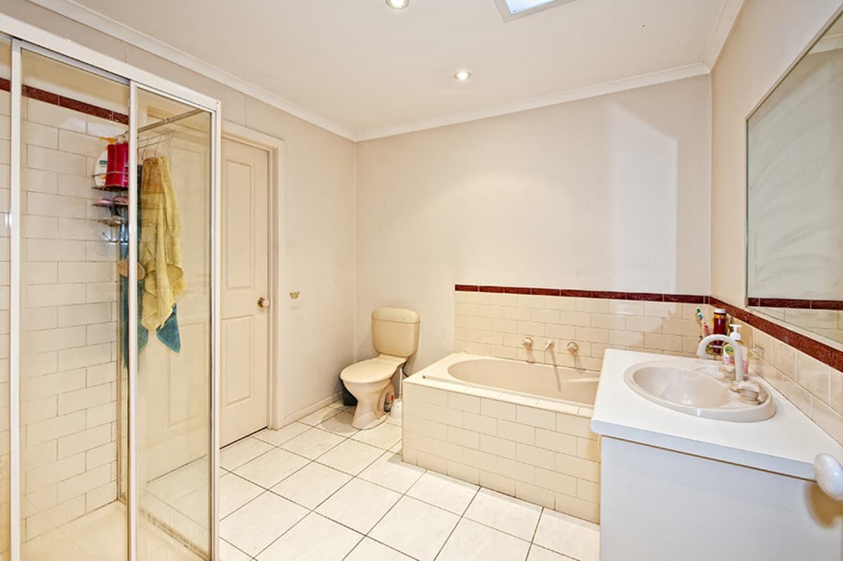 3 / 42 COLLIER Court, STRATHMORE HEIGHTS VIC 3041, Strathmore Heights - Thumbnail 7