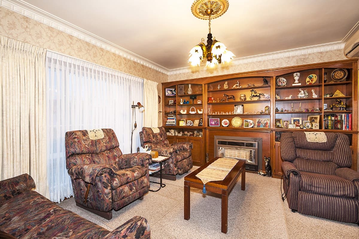45 Deutscher Street, AVONDALE HEIGHTS VIC 3034, Avondale Heights - Thumbnail 2