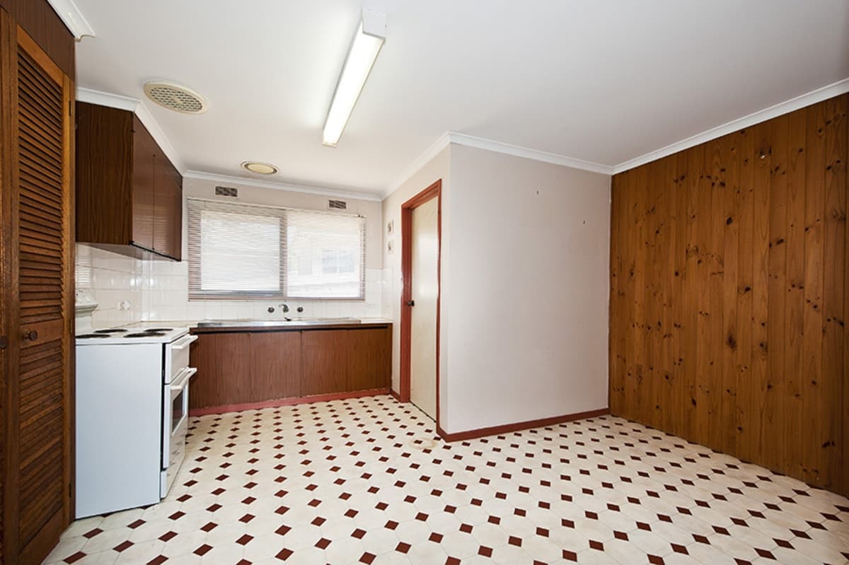 2 / 16 LAURENCE Avenue, AIRPORT WEST VIC 3042, Airport West - Thumbnail 2