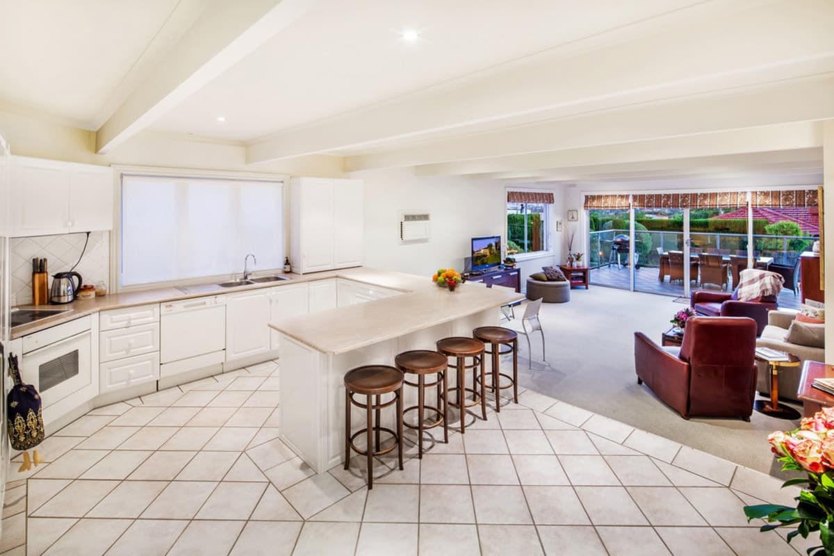 5 ROSEBANK Avenue, STRATHMORE VIC 3041, Strathmore - Thumbnail 6