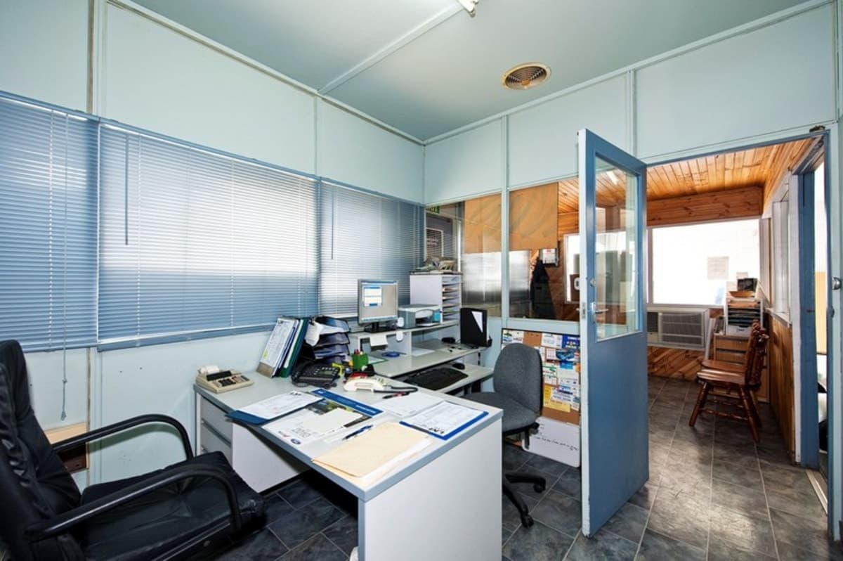 31 VICTORY Road, AIRPORT WEST VIC 3042, Airport West - Thumbnail 2