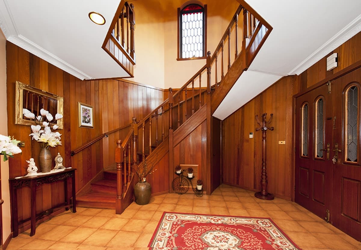 14 Windsor Drive, AVONDALE HEIGHTS VIC 3034, Avondale Heights - Thumbnail 2