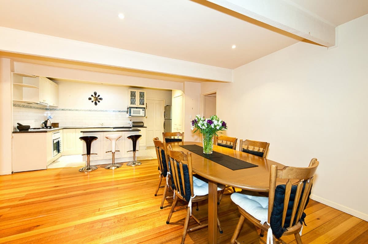 83 CHURCHILL Avenue, TULLAMARINE VIC 3043, Tullamarine - Thumbnail 3