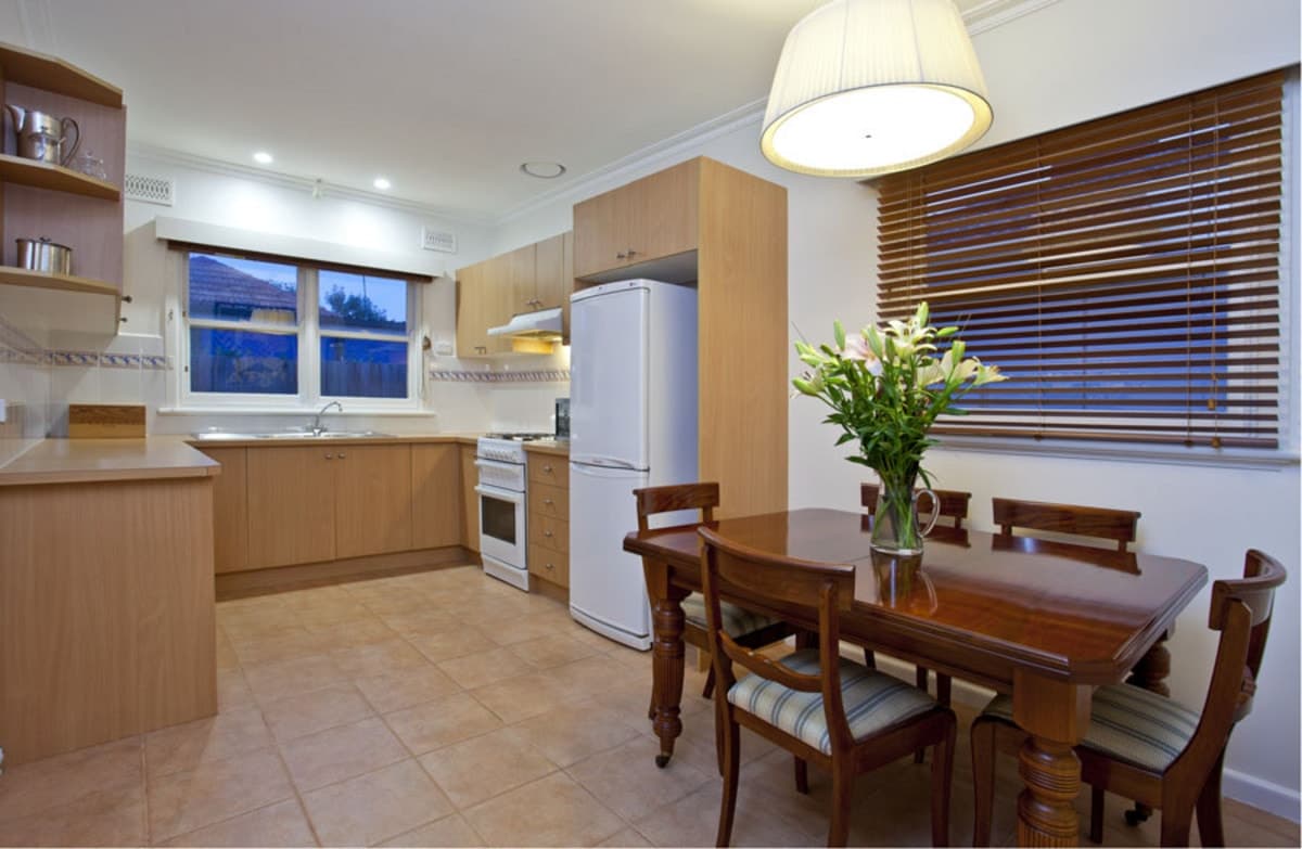 1 / 6 LAKE Avenue, PASCOE VALE VIC 3044, Pascoe Vale - Thumbnail 3