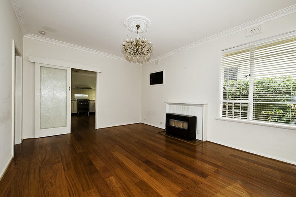 33 ROBINSON Street, MOONEE PONDS VIC 3039, Moonee Ponds - Thumbnail 4