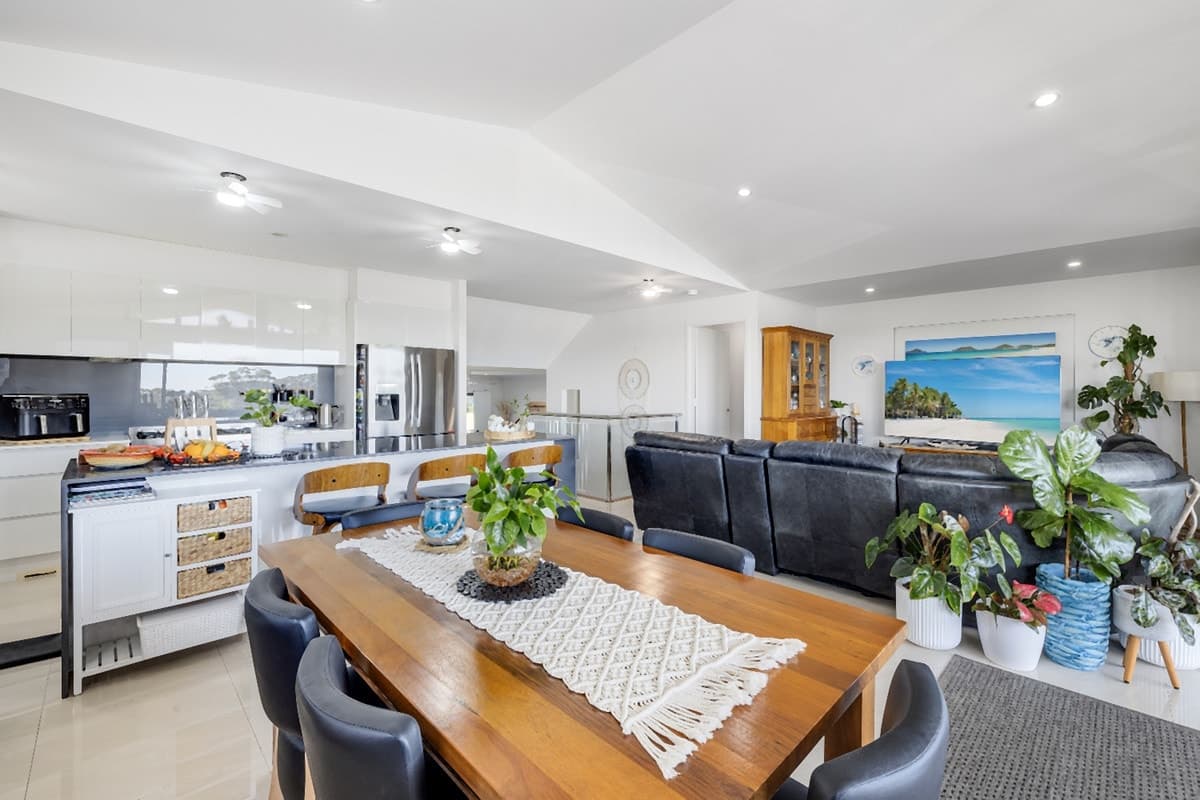 45 Sinclair Drive, Bonny Hills, Bonny Hills - Thumbnail 5