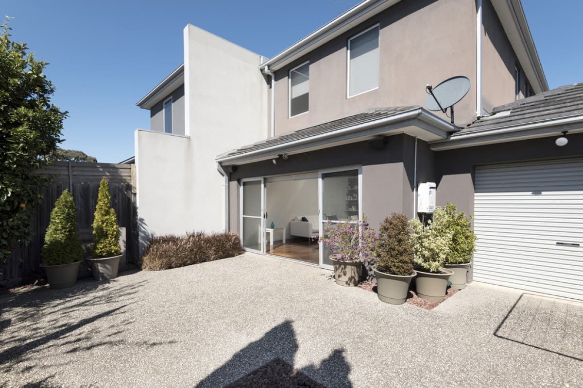 30 Duke Street, AVONDALE HEIGHTS VIC 3034, Avondale Heights - Thumbnail 2