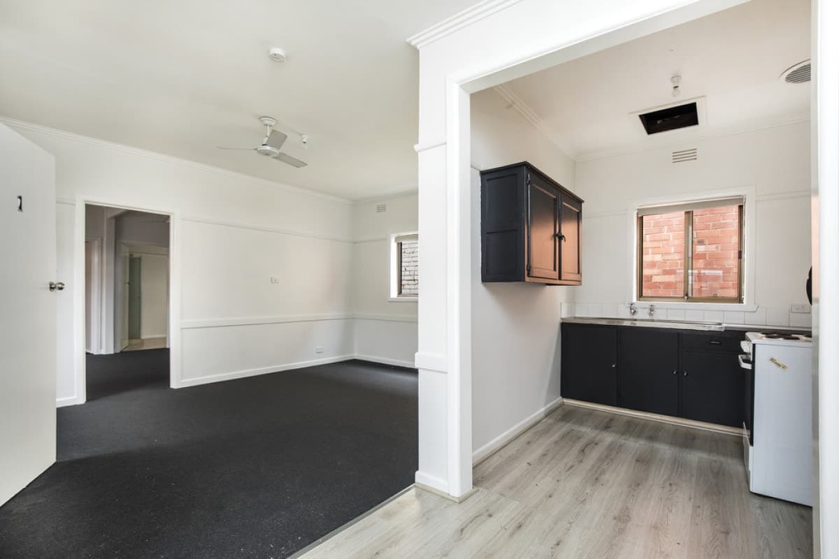 29 Military Road, AVONDALE HEIGHTS VIC 3034, Avondale Heights - Thumbnail 6