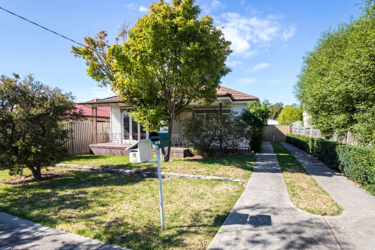 10 Lyttle Avenue, ESSENDON VIC 3040, Essendon - Thumbnail 2