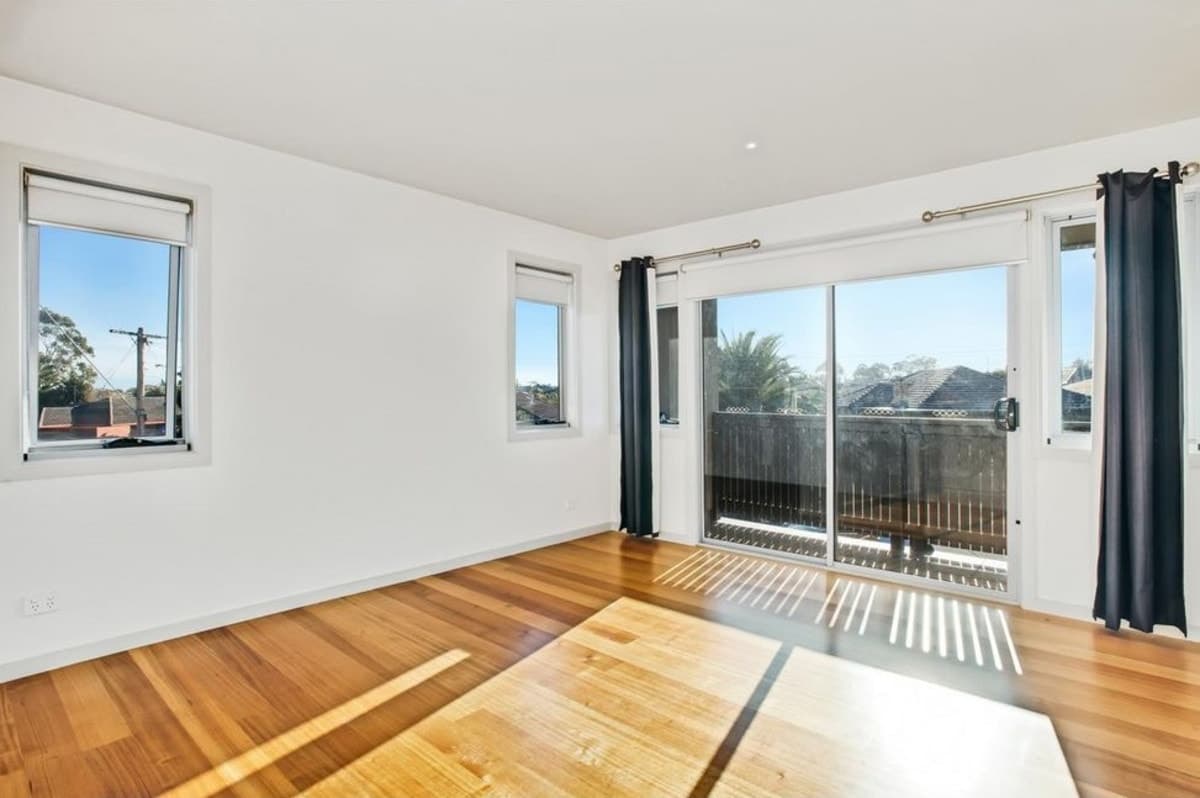 2 Burns Avenue, ST ALBANS VIC 3021, St Albans - Thumbnail 5