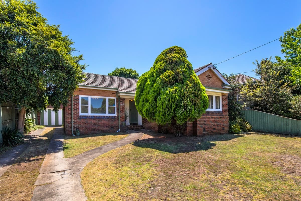 8 Cranwell Avenue, STRATHMORE VIC 3041, Strathmore - Image 1