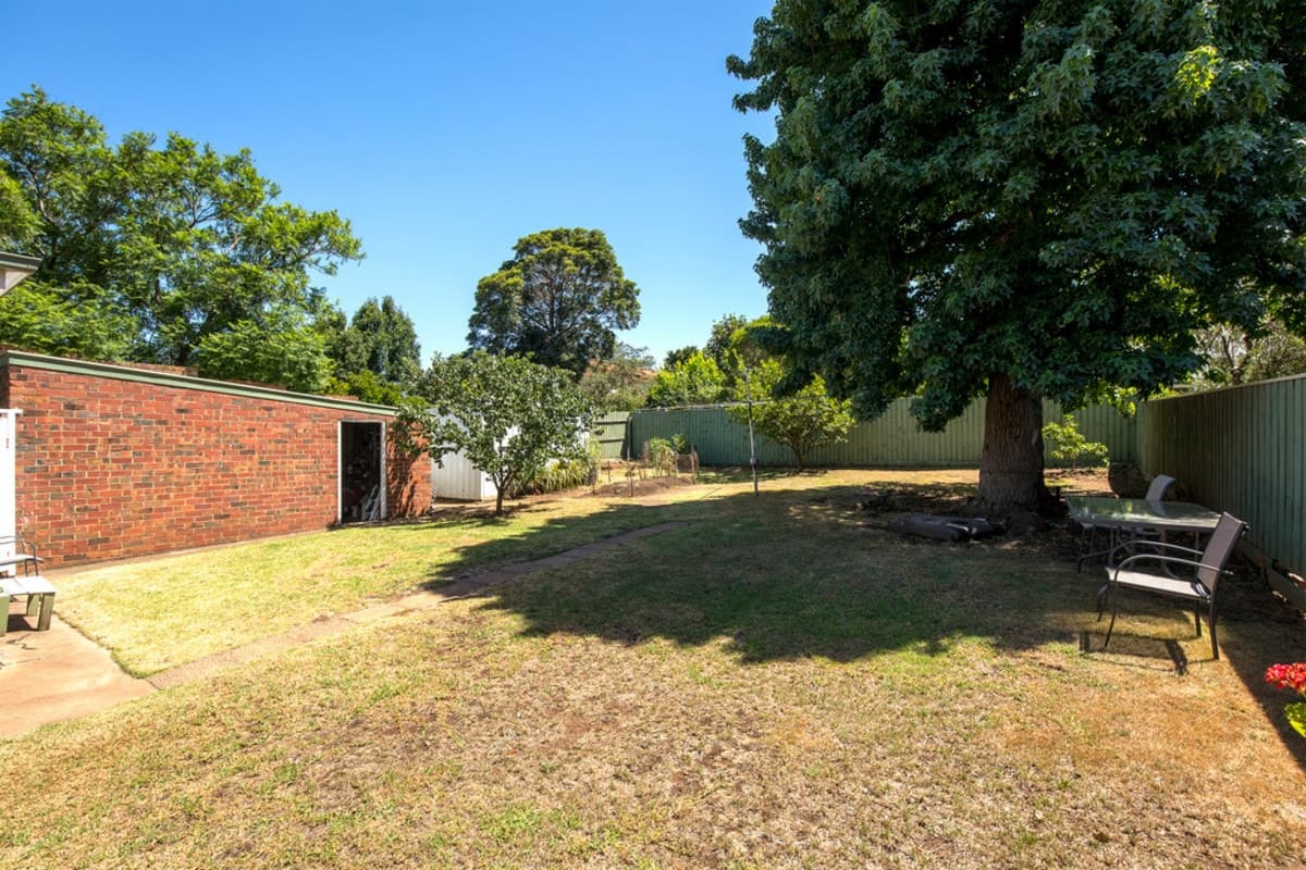 8 Cranwell Avenue, STRATHMORE VIC 3041, Strathmore - Thumbnail 3